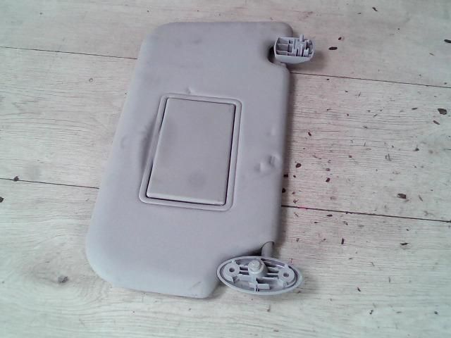 bontott FORD FUSION Jobb Napellenző