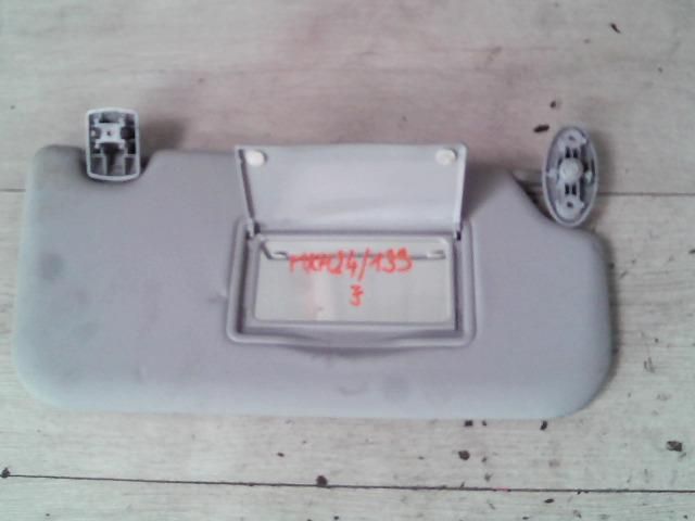 bontott FORD FUSION Jobb Napellenző