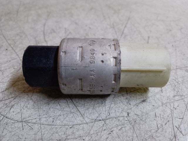 bontott FORD FUSION Klíma Nyomásérzékelő Kapcsoló