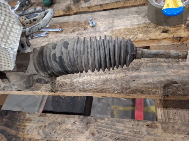 bontott FORD FUSION Kormánymű Szervós