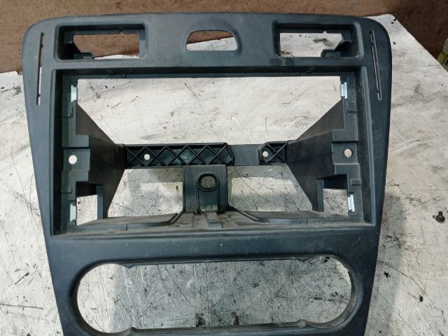 bontott FORD FUSION Középkonzol Keret