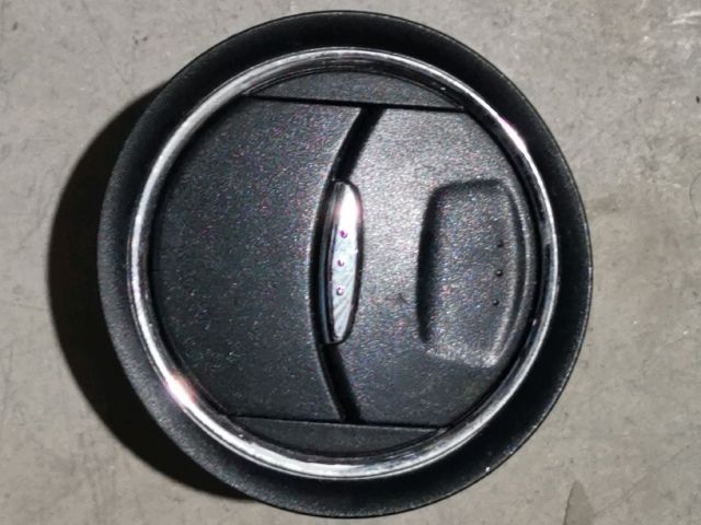 bontott FORD FUSION Középső Szellőző