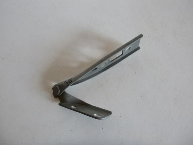 bontott FORD FUSION Motorháztető Jobb Zsanér