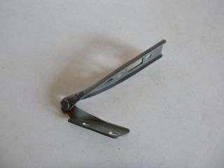 bontott FORD FUSION Motorháztető Jobb Zsanér