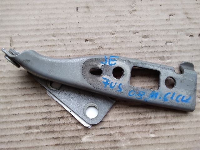 bontott FORD FUSION Motorháztető Jobb Zsanér