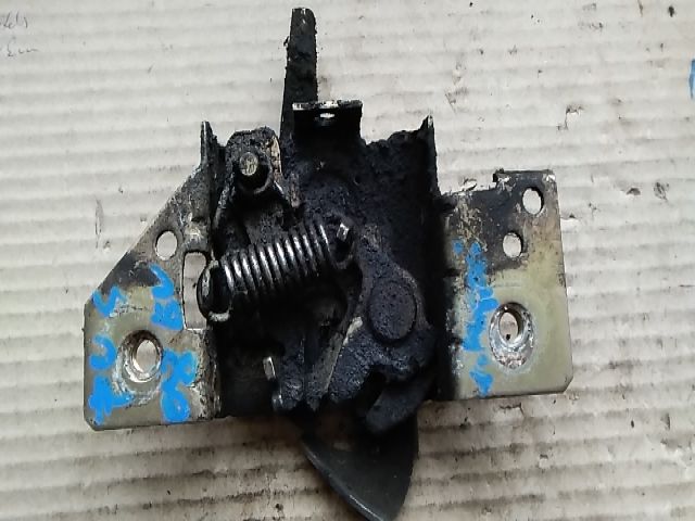 bontott FORD FUSION Motorháztető Zárszerkezet