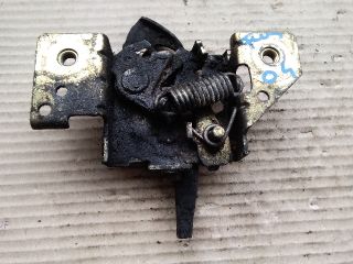 bontott FORD FUSION Motorháztető Zárszerkezet