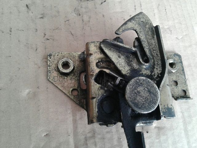 bontott FORD FUSION Motorháztető Zárszerkezet