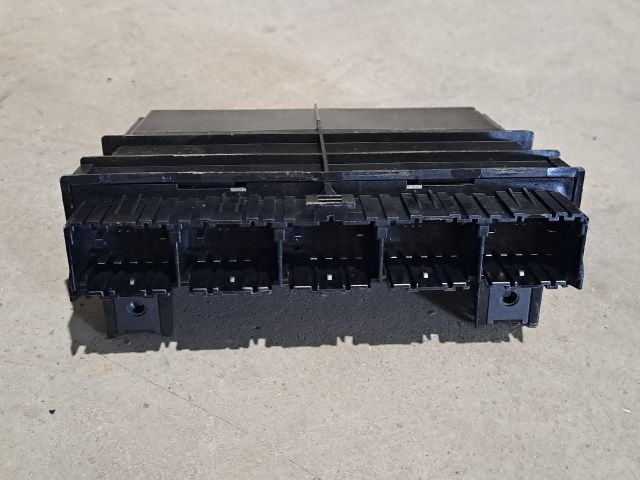 bontott FORD FUSION Motorvezérlő Doboz (Műanyag)