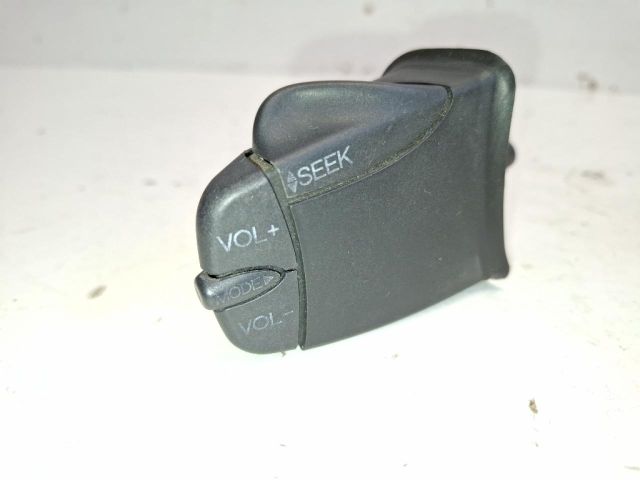 bontott FORD FUSION Rádió / CD Kapcsoló