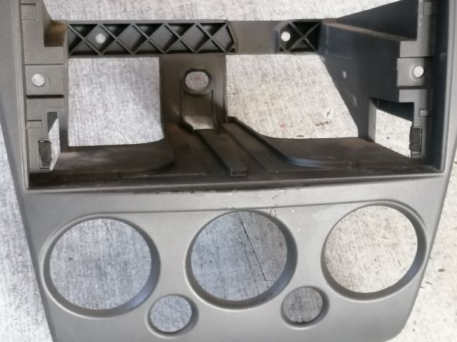 bontott FORD FUSION Rádió / CD Keret