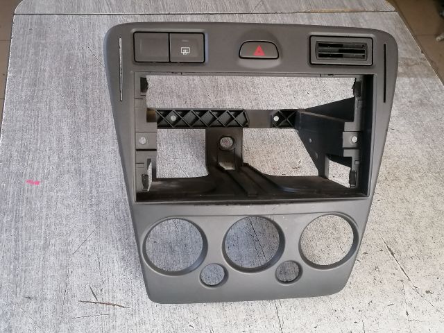 bontott FORD FUSION Rádió / CD Keret