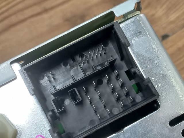 bontott FORD FUSION Rádió / CD