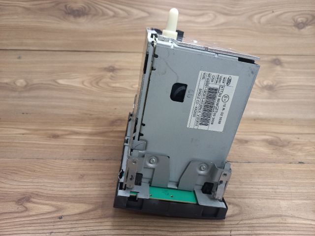 bontott FORD FUSION Rádió / CD