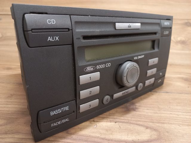 bontott FORD FUSION Rádió / CD