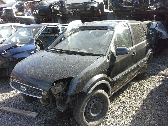 bontott FORD FUSION Rádió / CD