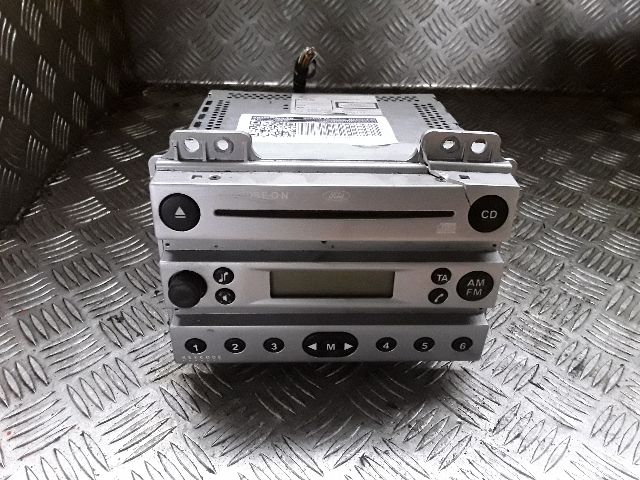 bontott FORD FUSION Rádió / CD