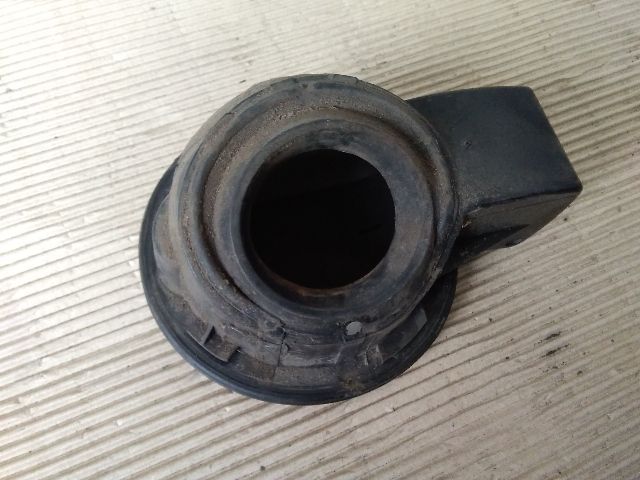 bontott FORD FUSION Tankajtó