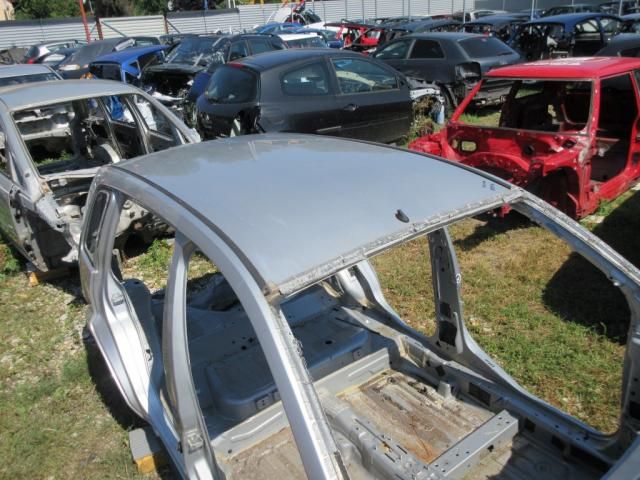 bontott FORD FUSION Tető