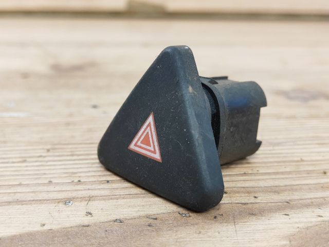 bontott FORD FUSION Vészvillogó Kapcsoló