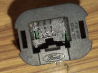 bontott FORD FUSION Vészvillogó Kapcsoló