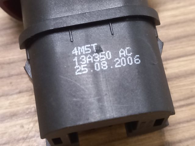 bontott FORD FUSION Vészvillogó Kapcsoló