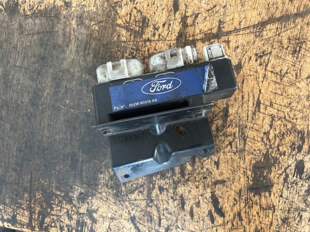 bontott FORD GALAXY Hűtőventilátor Relé