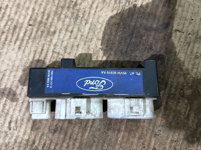 bontott FORD GALAXY Hűtőventilátor Relé