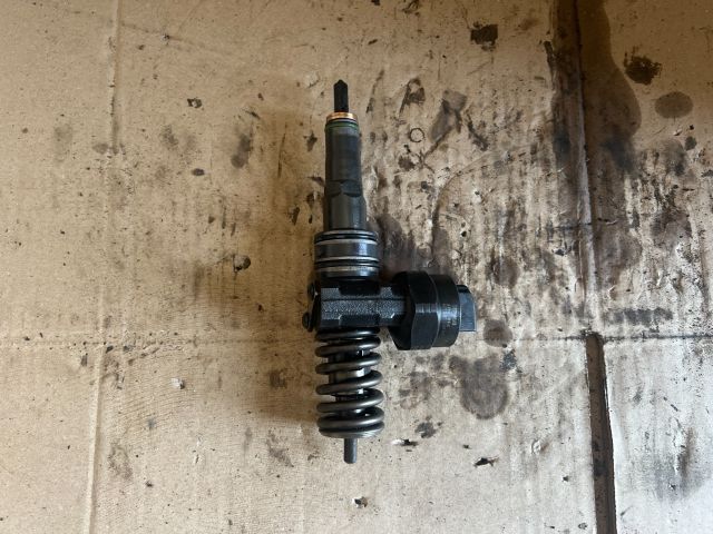 bontott FORD GALAXY Porlasztó (1 db)