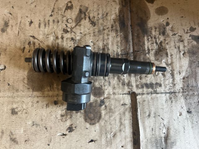 bontott FORD GALAXY Porlasztó (1 db)