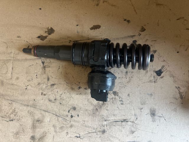 bontott FORD GALAXY Porlasztó (1 db)