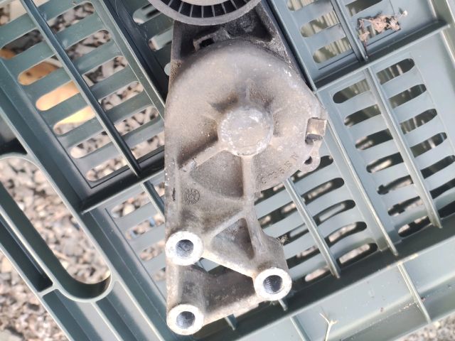 bontott FORD GALAXY Szíjfeszítő Görgő