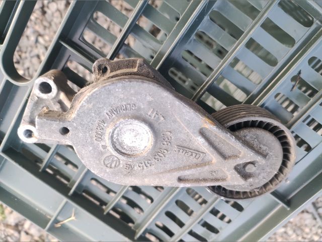 bontott FORD GALAXY Szíjfeszítő Görgő