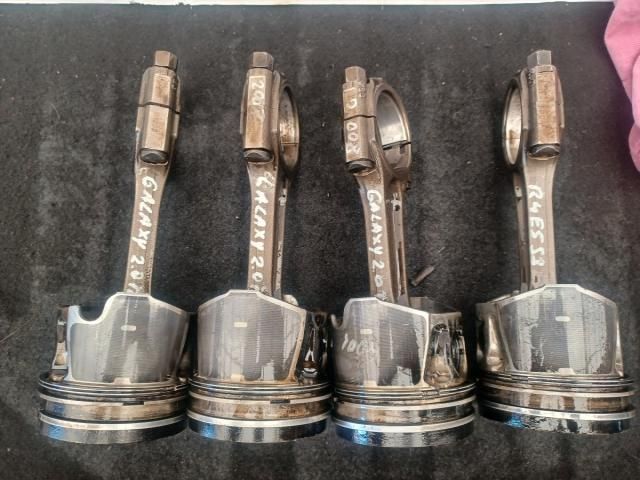 bontott FORD GALAXY Dugattyú