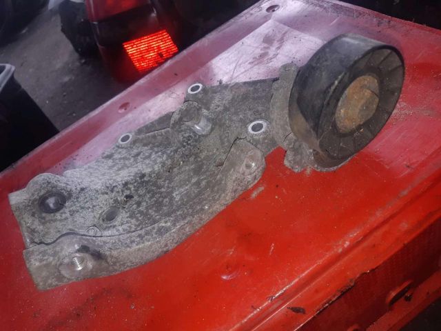 bontott FORD GALAXY Generátor Tartó Bak