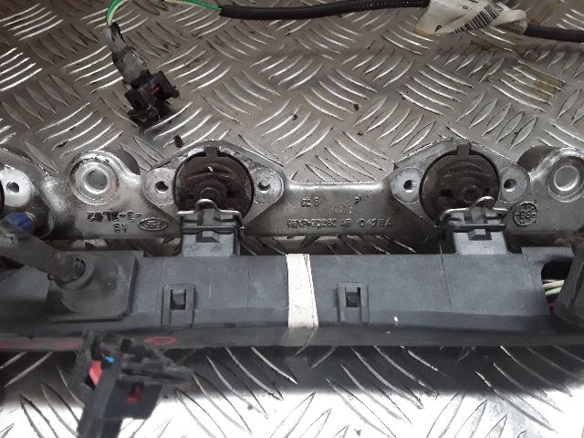 bontott FORD GALAXY Porlasztó Sor / Híd