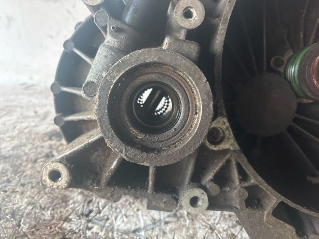 bontott FORD GALAXY Váltó (Mechanikus)