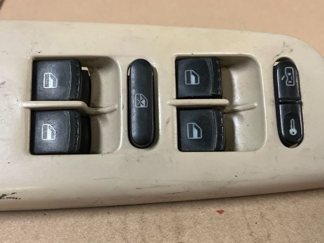 bontott FORD GALAXY Ablakemelő Kapcsoló Négyes / Kettes