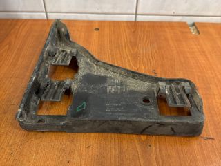 bontott FORD GALAXY Bal első Lökhárító Tartó (Műanyag)