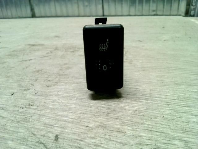 bontott FORD GALAXY Bal első Ülésfűtés Kapcsoló