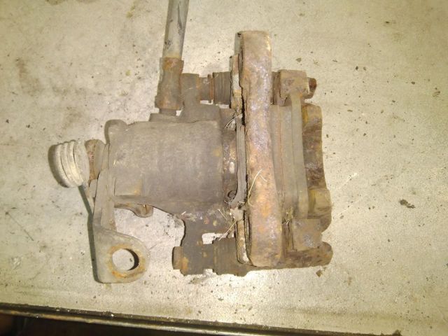 bontott FORD GALAXY Bal hátsó Féknyereg Munkahengerrel