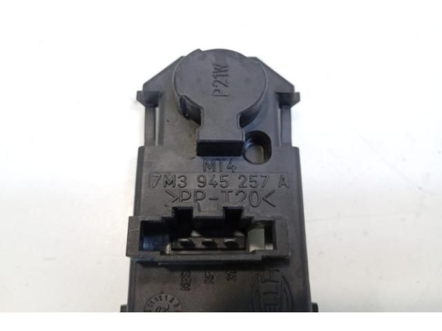 bontott FORD GALAXY Bal Hátsó Lámpa Foglalat