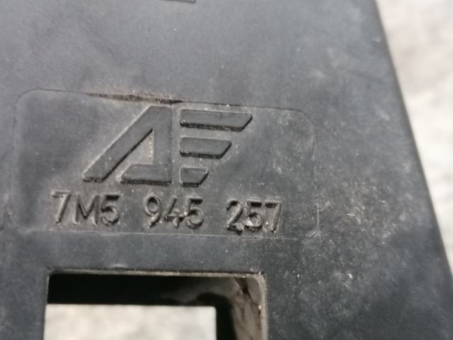 bontott FORD GALAXY Bal Hátsó Lámpa Foglalat