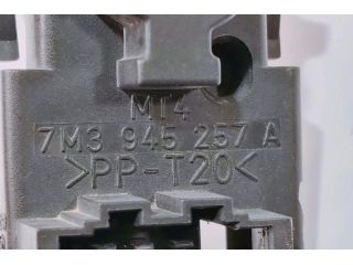 bontott FORD GALAXY Bal Hátsó Lámpa Foglalat