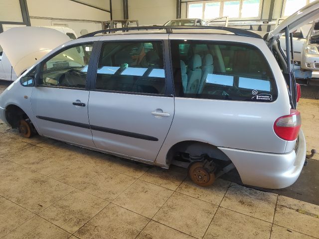 bontott FORD GALAXY Bal hátsó Oldal Lökhárító Tartó (Műanyag)