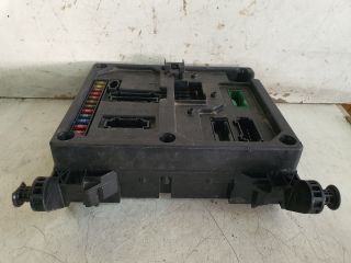 bontott FORD GALAXY Biztosítéktábla Motortér