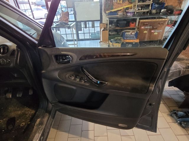 bontott FORD GALAXY Biztosítéktábla Utastér