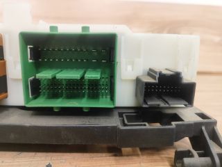 bontott FORD GALAXY Biztosítéktábla Utastér