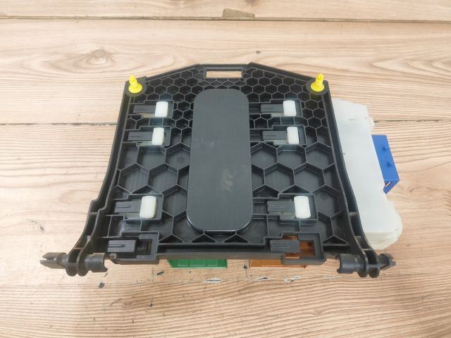 bontott FORD GALAXY Biztosítéktábla Utastér