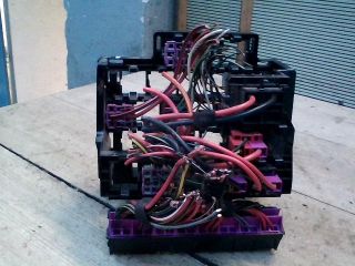 bontott FORD GALAXY Biztosítéktábla Utastér